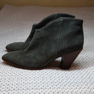Belle SM Vero Cuoio Ankle Boots Green Suede  9.5M
